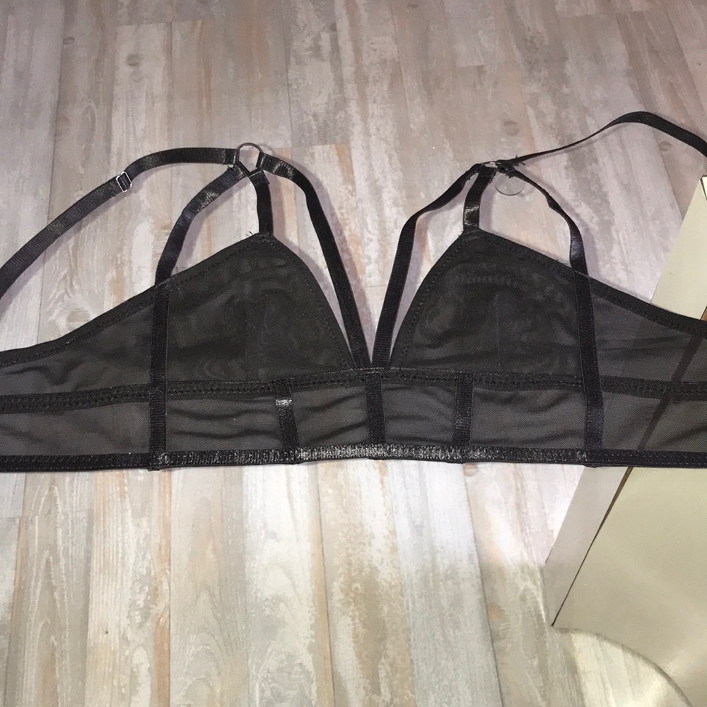 Black Shear Bra With Triple  Front Strap
